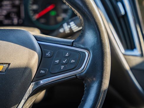 Used 2019 Chevrolet Malibu LT w/ Leather Package image 29