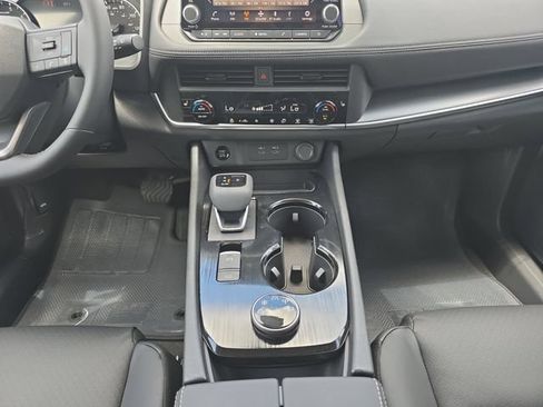 New 2026 Nissan Rogue Dark Armor AWD/4WD image 3