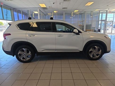 Used 2022 Hyundai Santa Fe SEL w/ Convenience Package image 9