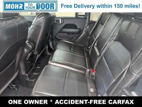 Used 2022 Jeep Wrangler Unlimited Sahara AWD/4WD image 33