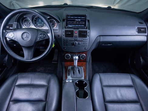 Used 2010 Mercedes-Benz C 300 4MATIC Sedan image 15