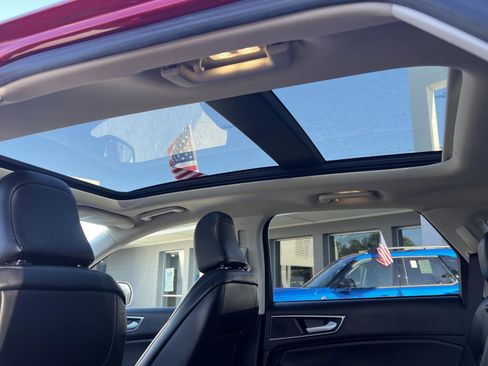 Used 2022 Ford Edge SEL w/ Convenience Package image 14