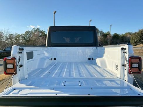 New 2026 Jeep Gladiator Sport image 29