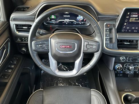 Certified 2023 GMC Yukon XL SLT w/ SLT Premium Package RWD image 15