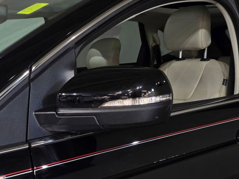 Used 2016 Ford Edge Titanium w/ Equipment Group 302A image 15