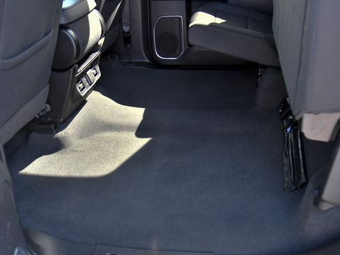 Used 2024 Chevrolet Silverado 1500 LT w/ Protection Package image 33