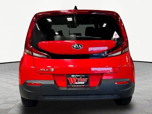 Used 2021 Kia Soul LX FWD image 5