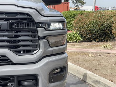 New 2026 RAM 2500 Big Horn AWD/4WD image 4