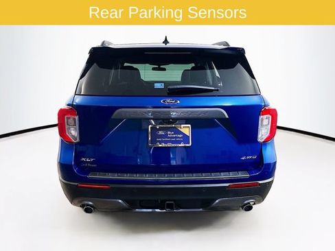 Certified 2023 Ford Explorer XLT w/ Equipment Group 202A AWD/4WD image 9