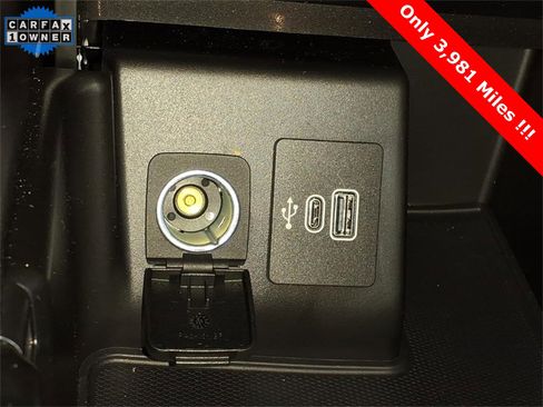 Used 2025 Ford Explorer Active w/ Active Comfort Package image 23