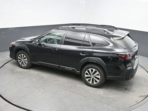 Used 2023 Subaru Outback Premium AWD/4WD image 36