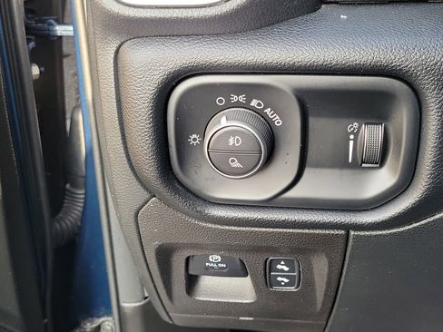 Certified 2022 RAM 1500 Big Horn image 14