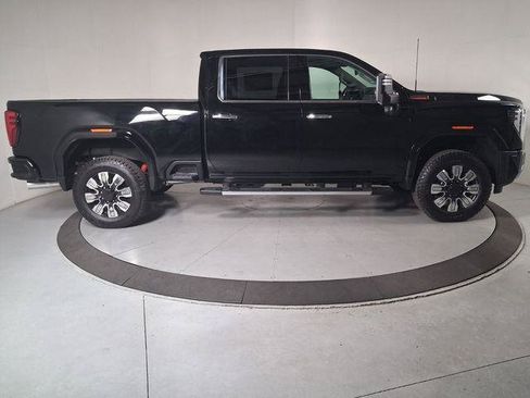 New 2026 GMC Sierra 2500 Denali w/ Denali Reserve Package AWD/4WD image 3