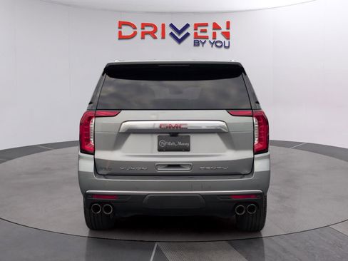 Used 2023 GMC Yukon Denali w/ Denali Reserve Package image 4