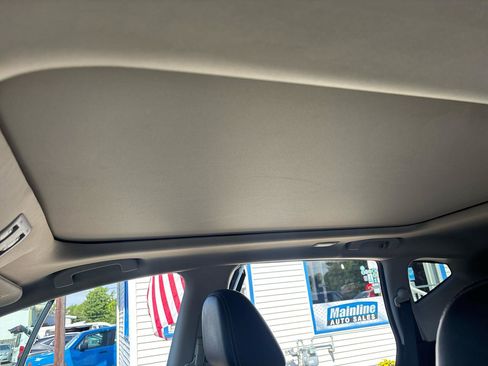 Used 2020 Nissan Murano SL w/ Moonroof Package AWD/4WD image 17