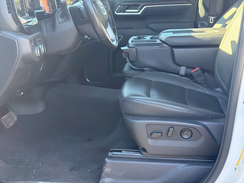 Used 2025 GMC Sierra 1500 SLT RWD image 12
