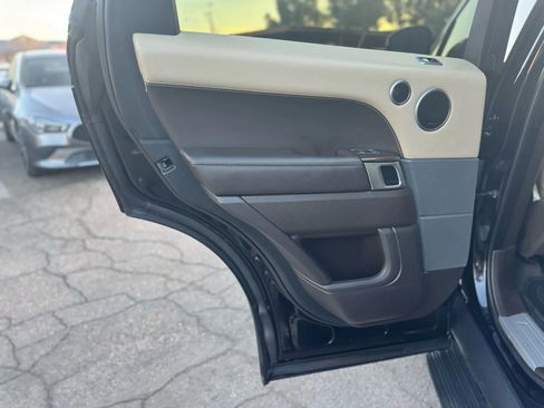 Used 2020 Land Rover Range Rover Sport HSE Dynamic image 21