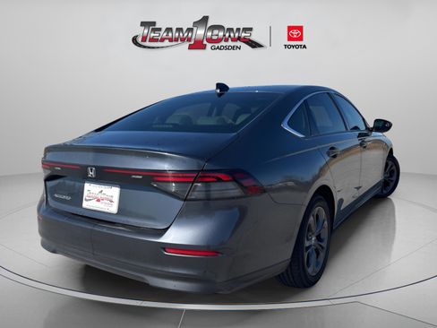 Used 2023 Honda Accord EX image 10