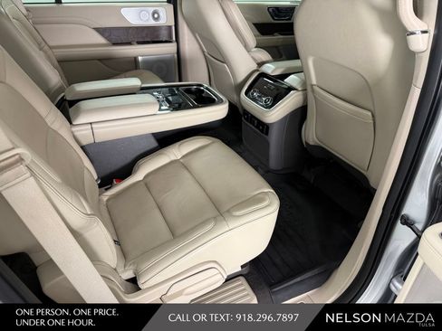 Used 2019 Lincoln Navigator Reserve w/ Cargo Package AWD/4WD image 43