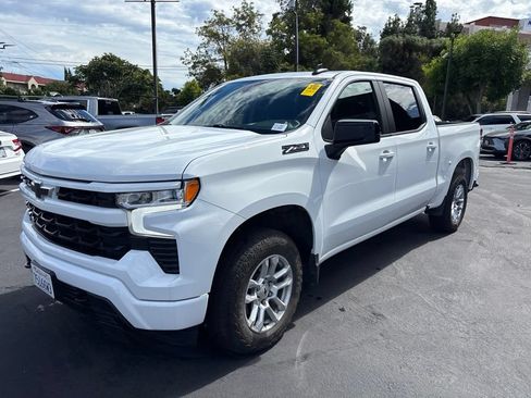 Used 2023 Chevrolet Silverado 1500 RST w/ Z71 Off-Road Package AWD/4WD image 8