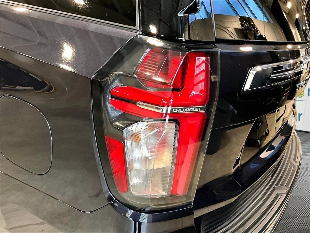 Used 2023 Chevrolet Tahoe LT w/ Luxury Package AWD/4WD image 35