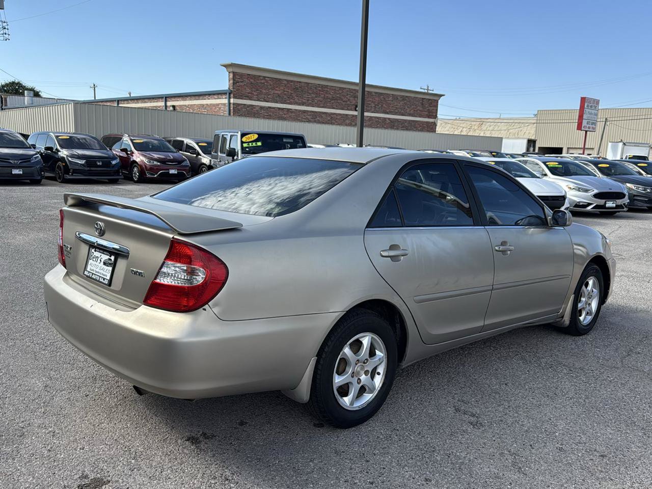 Used 2002 Toyota Camry LE FWD image 6