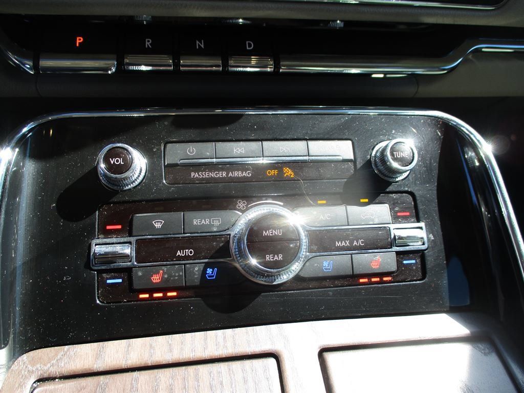 Used 2024 Lincoln Navigator Reserve AWD/4WD image 11