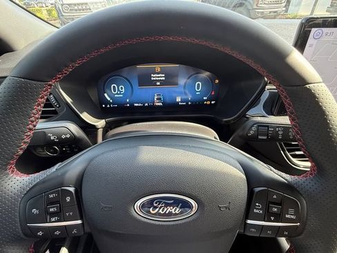 Certified 2024 Ford Escape ST-Line Elite AWD/4WD image 20