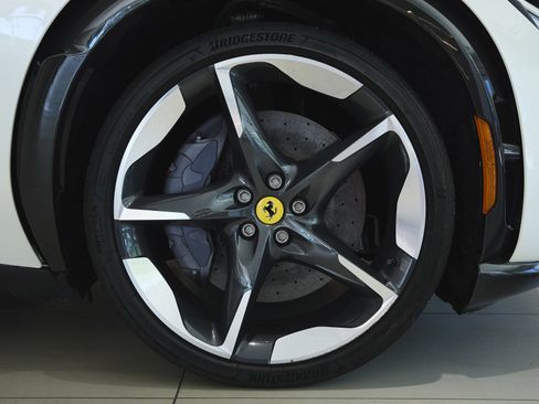 Used 2023 Ferrari Purosangue AWD/4WD image 24