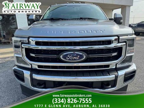 Used 2021 Ford F250 Lariat w/ Lariat Ultimate Package AWD/4WD image 3