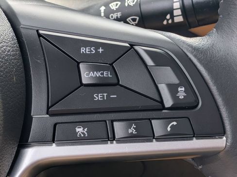 Used 2024 Nissan Sentra SV w/ SV Premium Package FWD image 15