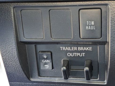 Used 2020 Toyota Tundra SR5 image 18