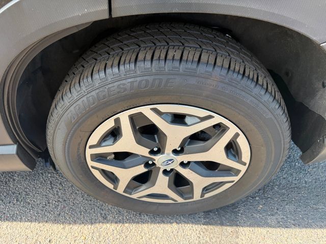 Used 2019 Subaru Forester Premium AWD/4WD image 15