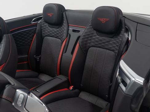 Used 2025 Bentley Continental GT Speed image 60