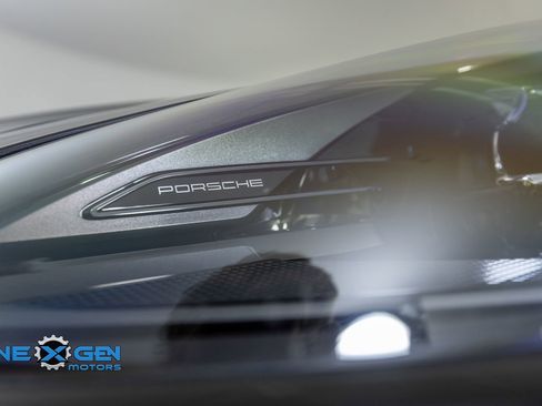 Used 2024 Porsche Macan AWD/4WD image 48