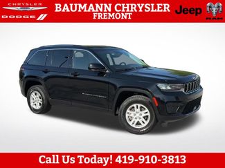 Used 2023 Jeep Grand Cherokee Laredo w/ Luxury Tech Group I AWD/4WD 360° Tour