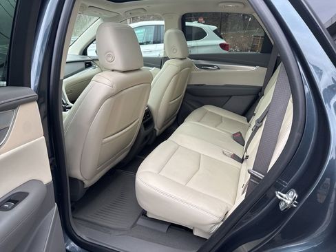 Used 2019 Cadillac XT5 Premium Luxury image 24