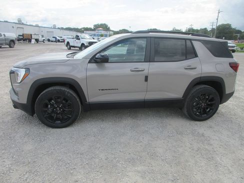 New 2027 GMC Terrain Elevation w/ Black Edition FWD image 7