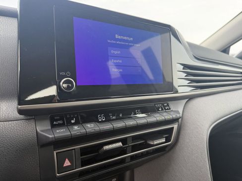 Used 2025 Toyota Camry LE w/ Convenience Package image 26