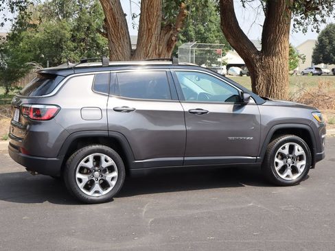 Used 2019 Jeep Compass Limited AWD/4WD image 4