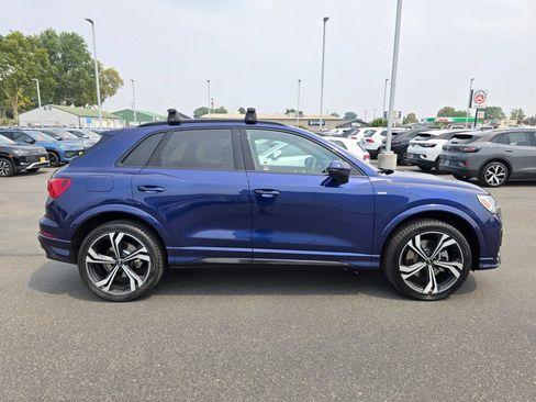 Used 2023 Audi Q3 2.0T Premium Plus w/ Premium Plus Package AWD/4WD image 7