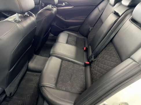 Used 2017 Nissan Maxima SR w/ Midnight Edition image 15