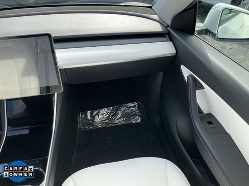 Used 2021 Tesla Model Y Long Range image 60