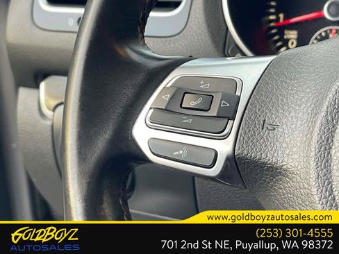 Used 2010 Volkswagen GTI 4-Door image 26