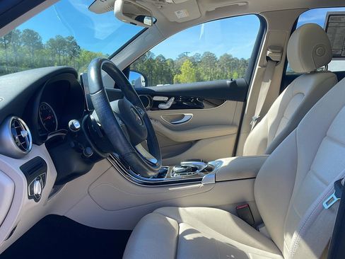 Used 2016 Mercedes-Benz GLC 300 image 13