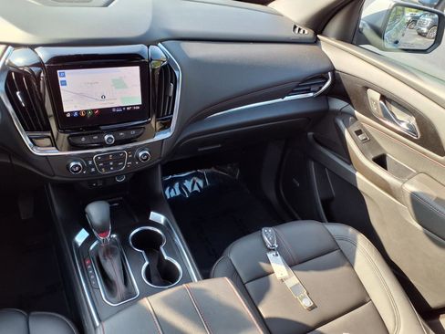 Used 2023 Chevrolet Traverse RS AWD/4WD image 3