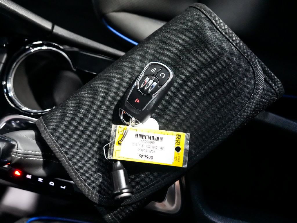Used 2025 Buick Encore GX Sport Touring w/ Comfort Package AWD/4WD image 39