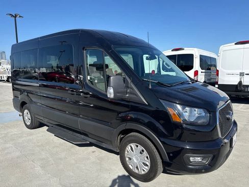 Used 2025 Ford Transit 350 XLT RWD image 7