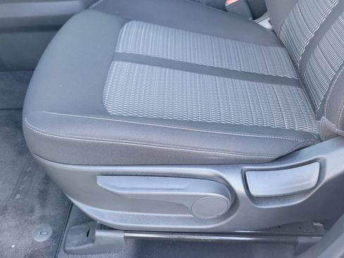 Used 2024 Kia Sorento LX image 19