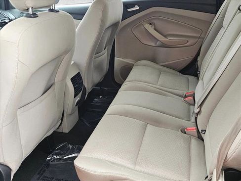 Used 2018 Ford Escape SE w/ SE Sync 3 Package image 17